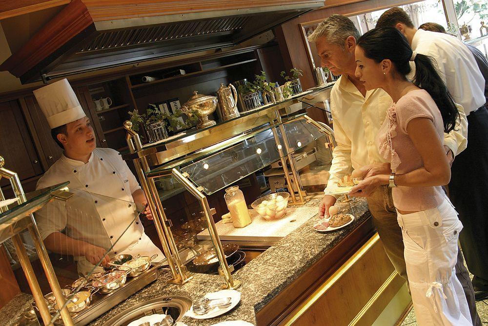 Bellevue Rheinhotel 4*